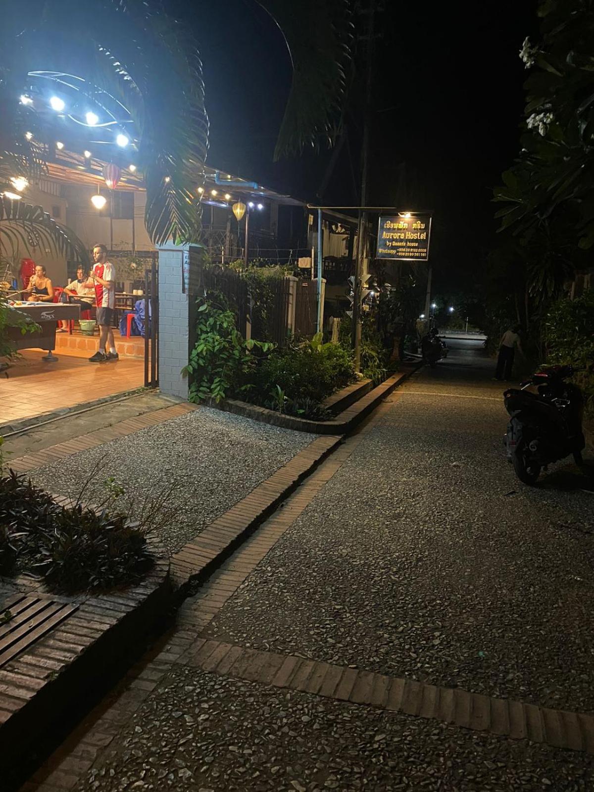 Aurora Backpackers Hostel Luang Prabang Exterior photo