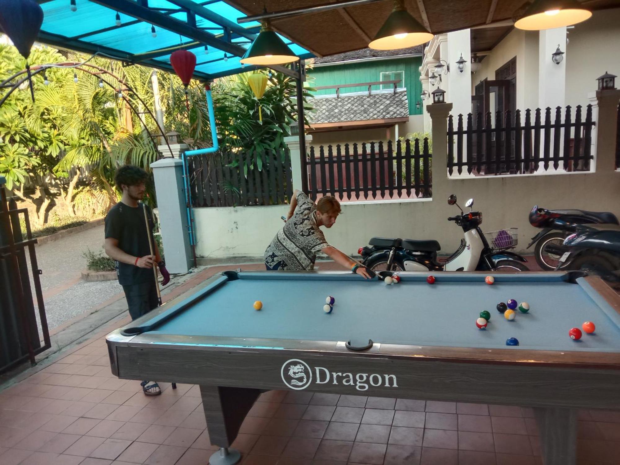 Aurora Backpackers Hostel Luang Prabang Exterior photo